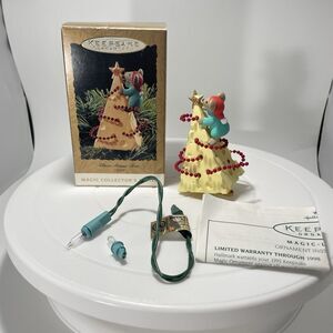 Hallmark Keepsake Ornament - Chris Mouse Tree Light 1995 Magic Vintage